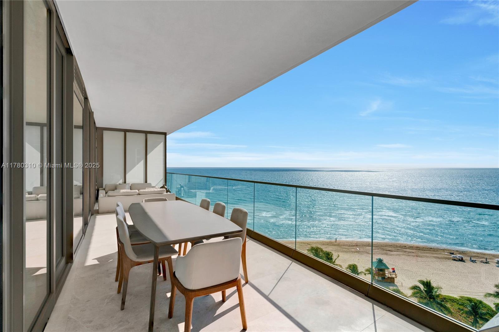 18975 Collins Ave # 903