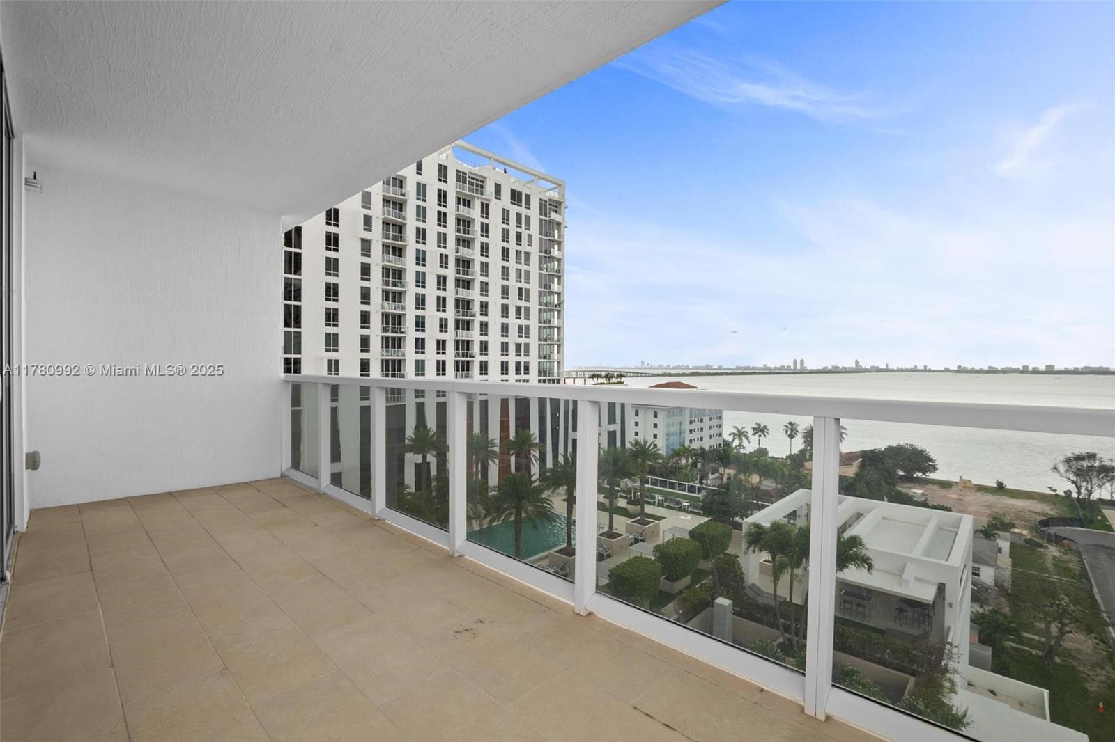 600 NE 27th St # 1005