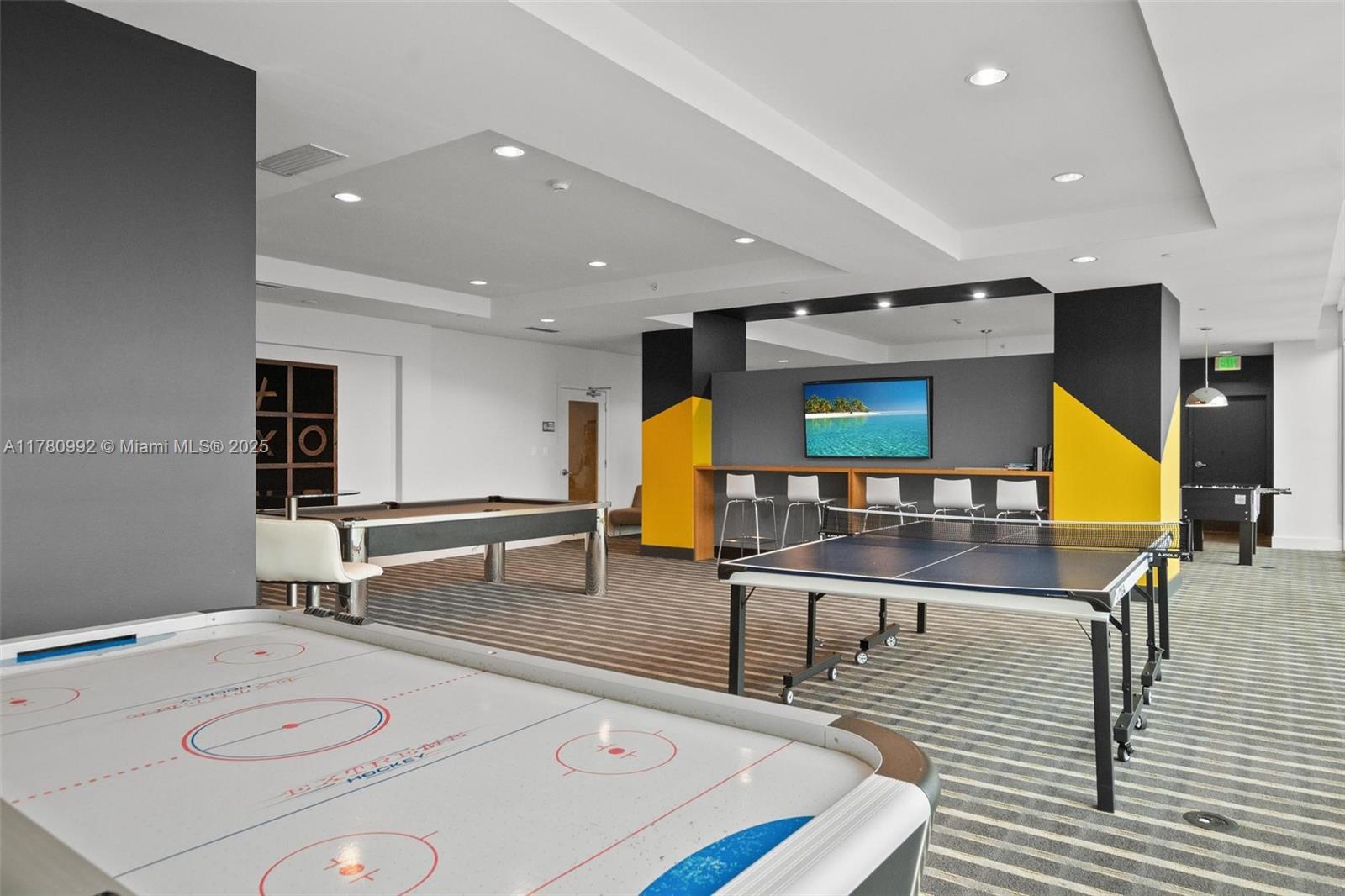 600 NE 27th St # 1005