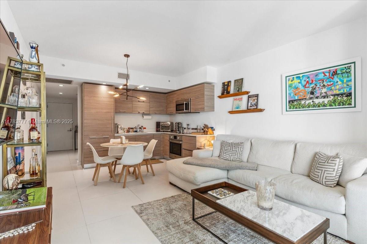 1300 S Miami Ave Unit: 3008