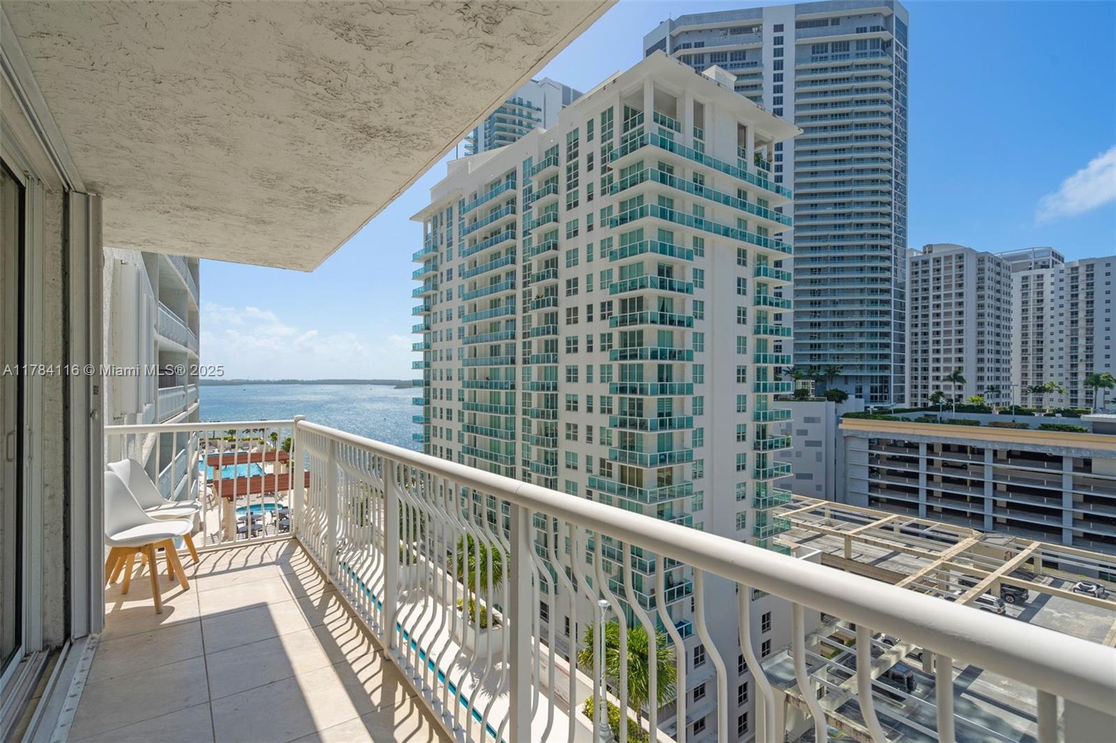 1200 Brickell Bay Dr # 1723