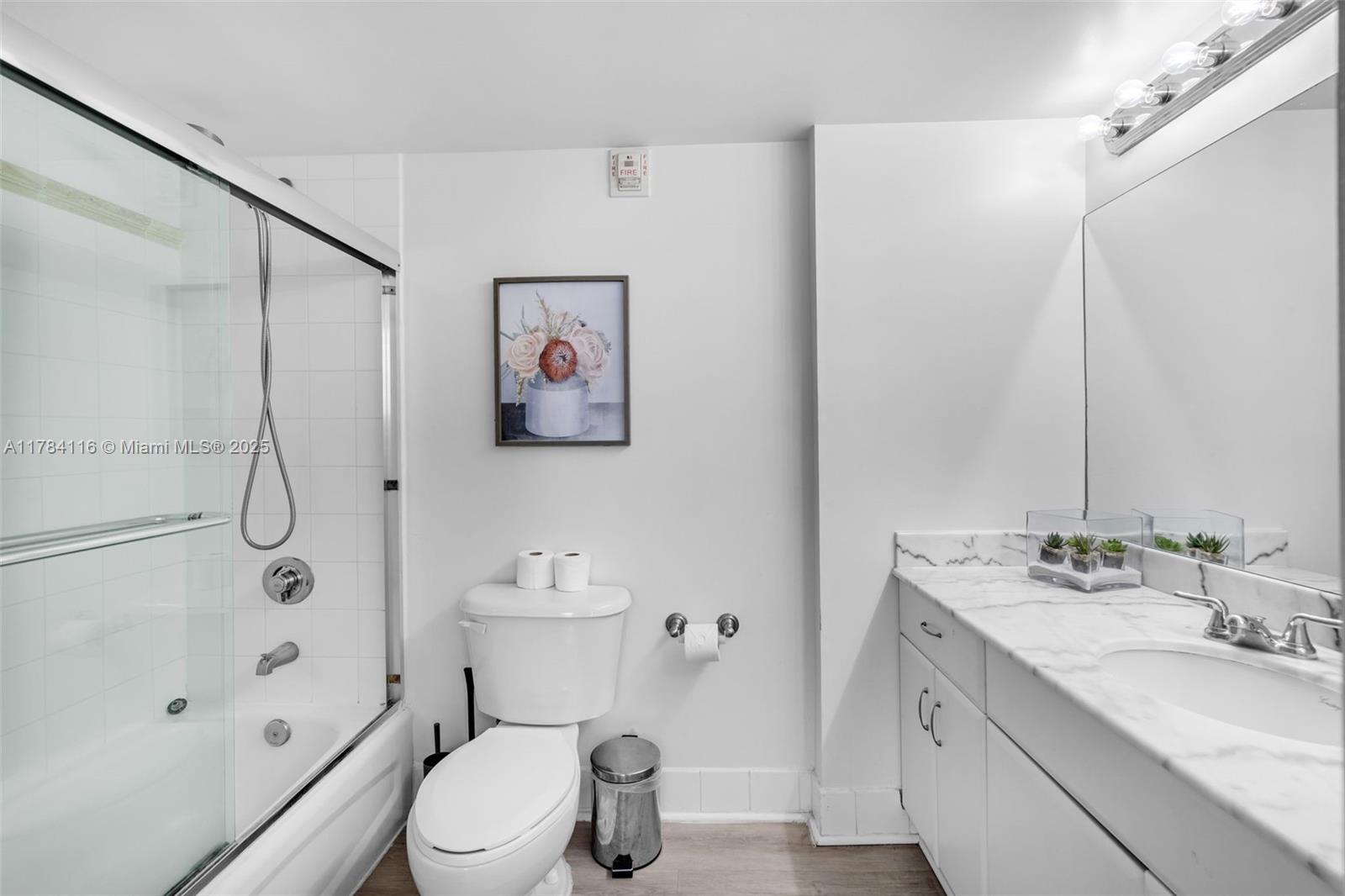 1200 Brickell Bay Dr # 1723