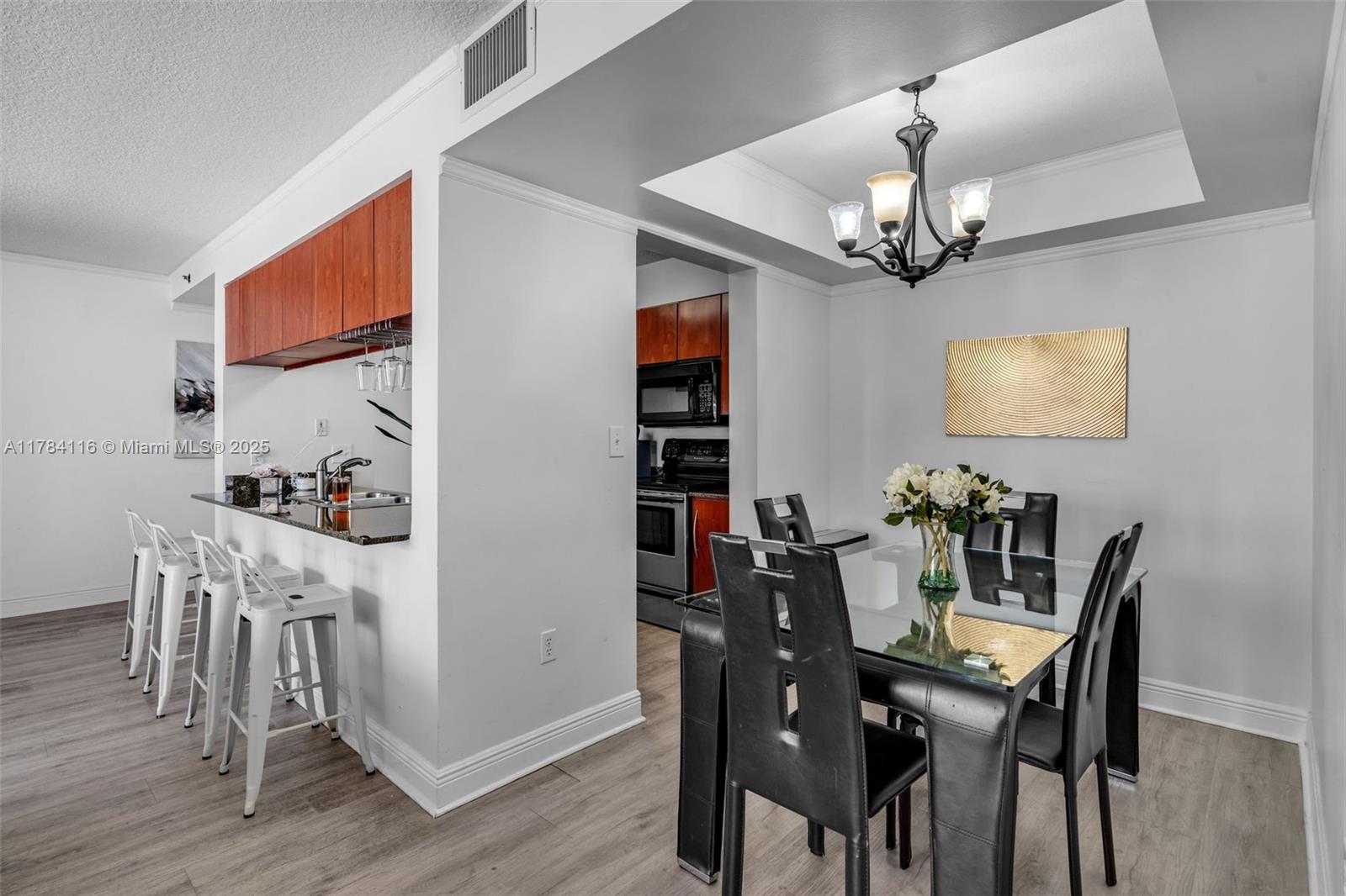 1200 Brickell Bay Dr # 1723