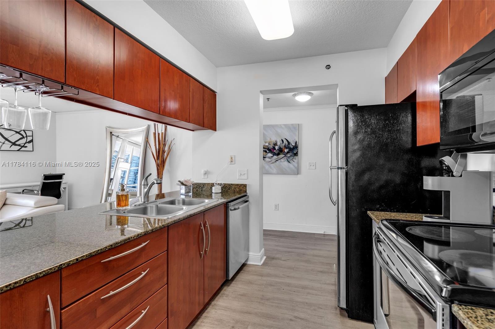 1200 Brickell Bay Dr # 1723