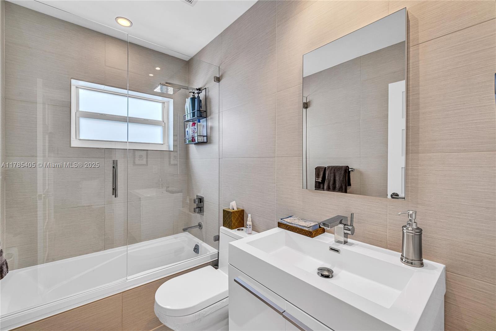 1120 99th St # 302, Bay Harbor Islands Unit: 302