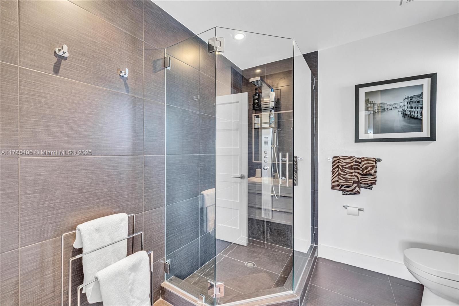 1120 99th St # 302, Bay Harbor Islands Unit: 302