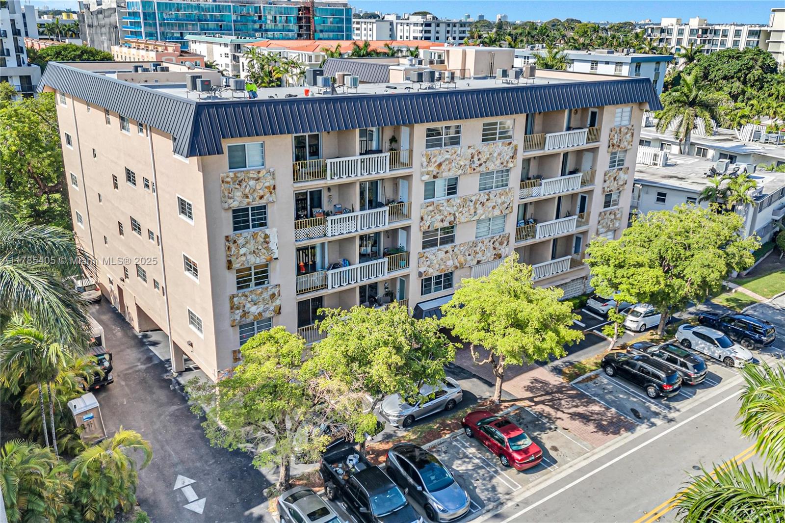 1120 99th St # 302, Bay Harbor Islands Unit: 302