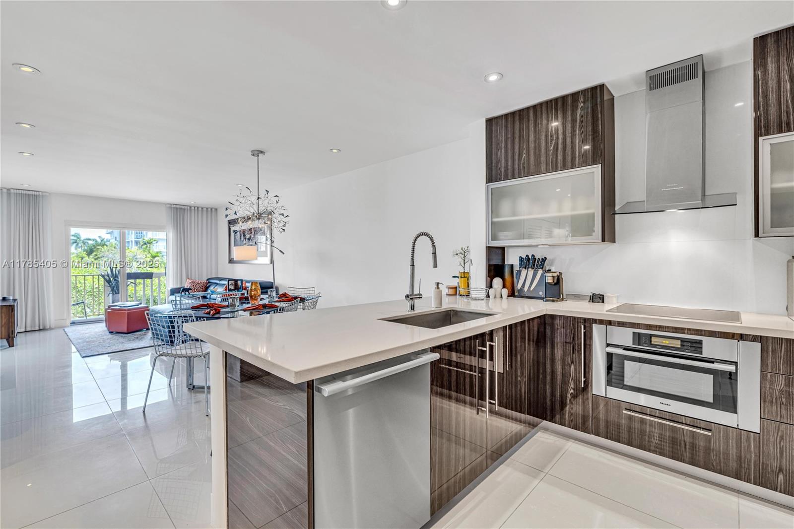 1120 99th St # 302, Bay Harbor Islands Unit: 302