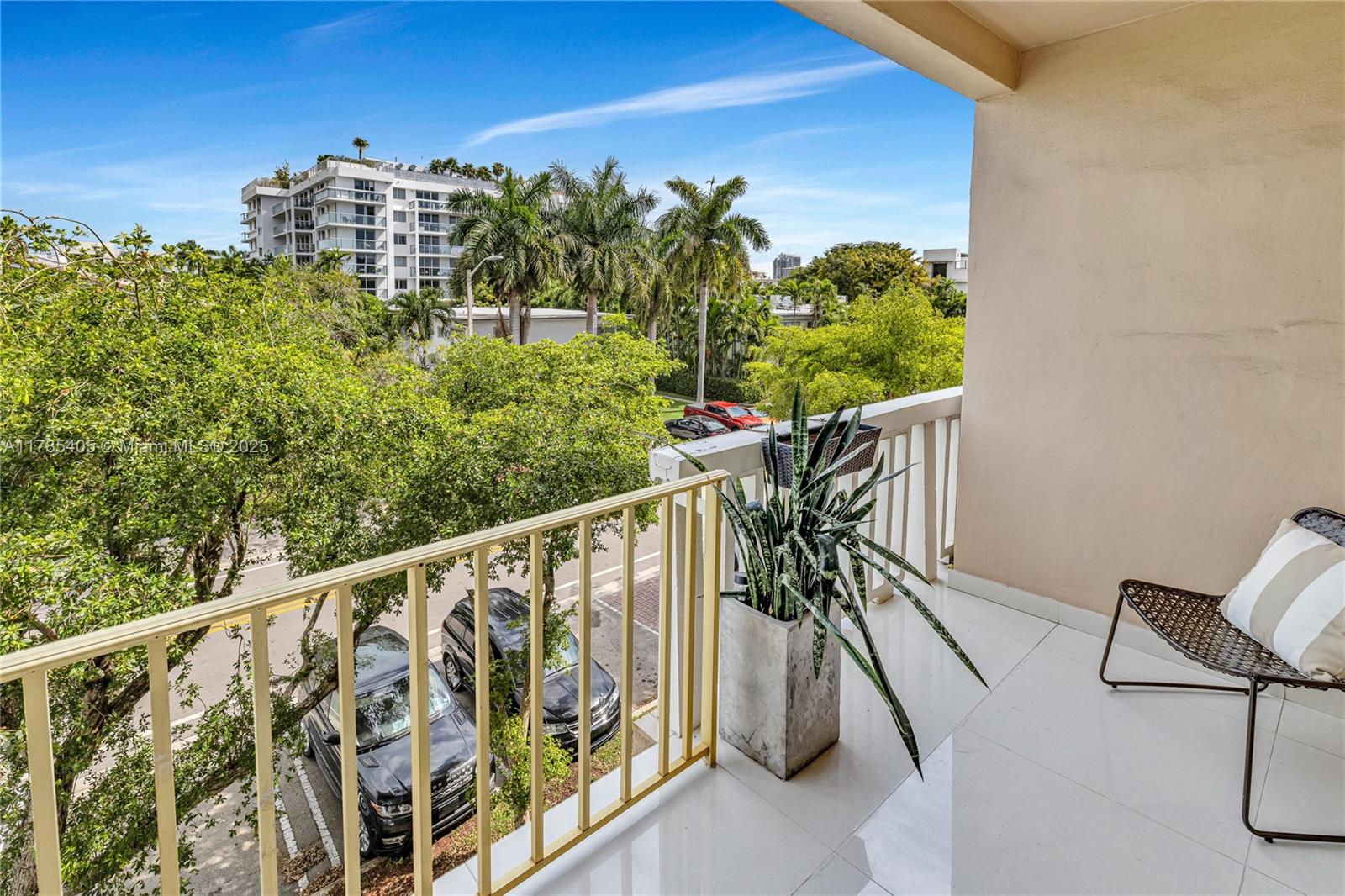 1120 99th St # 302, Bay Harbor Islands Unit: 302