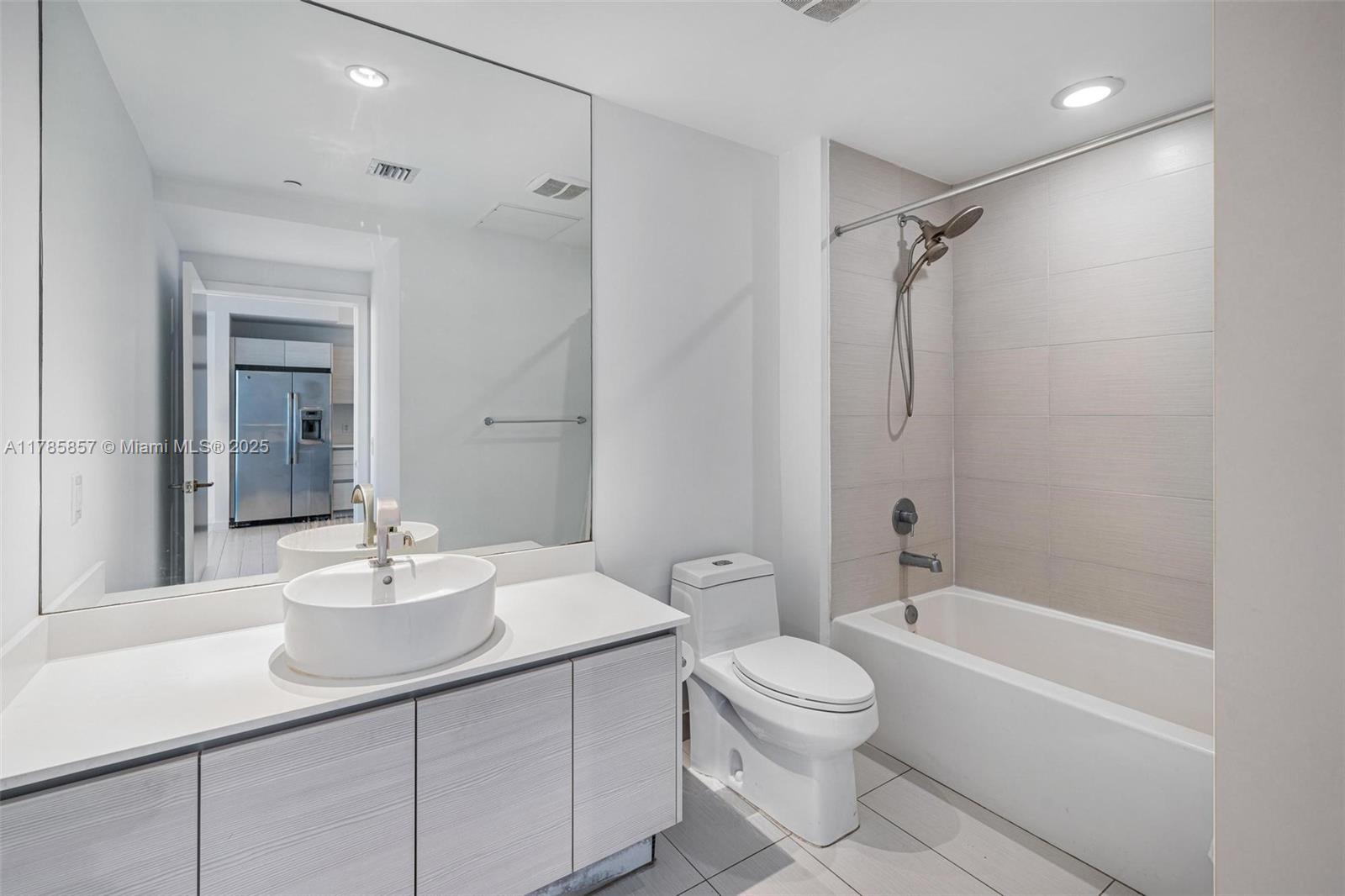 4250 Biscayne Blvd # 607