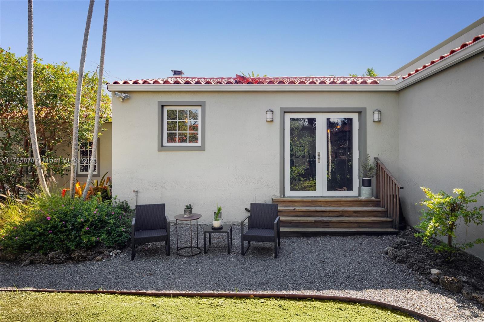 2450 SW 23rd Ave