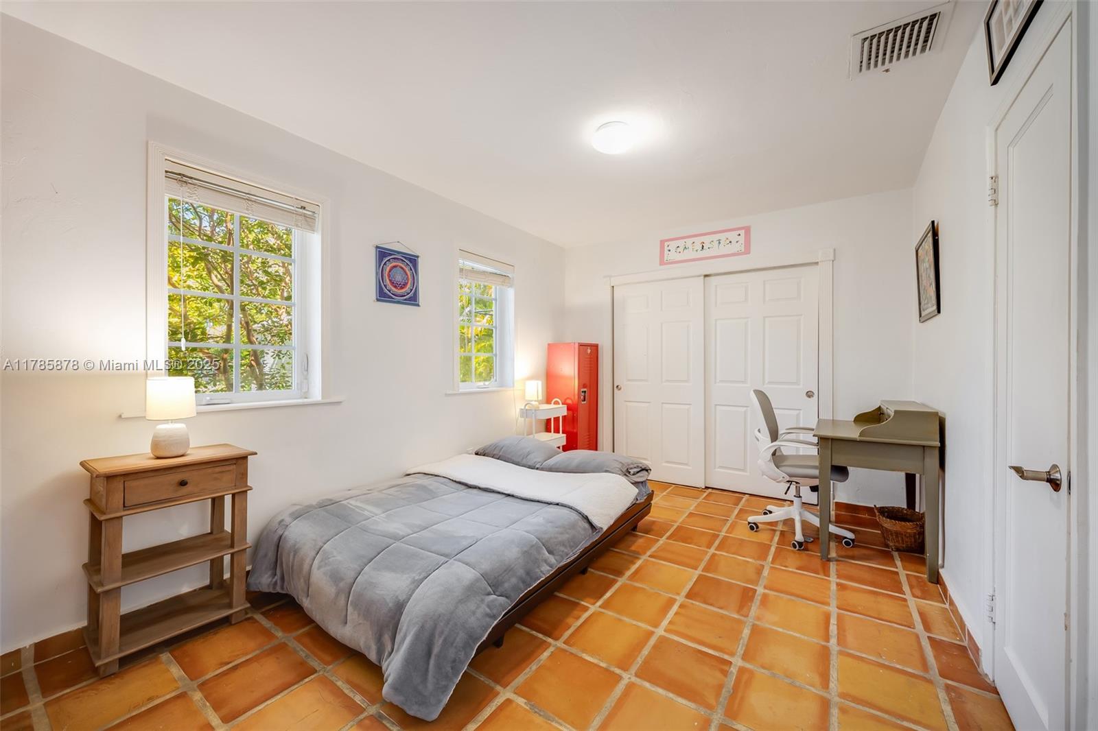2450 SW 23rd Ave