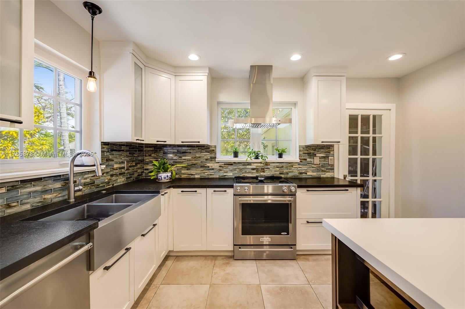 2450 SW 23rd Ave