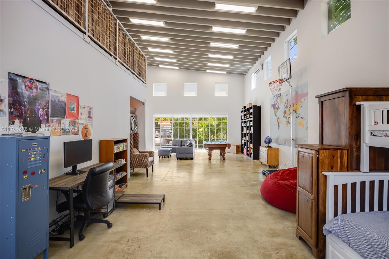 2450 SW 23rd Ave