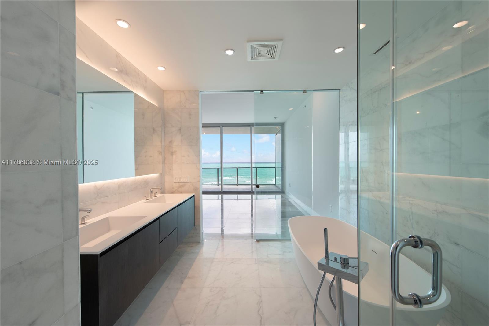 6901 Collins Ave # 401