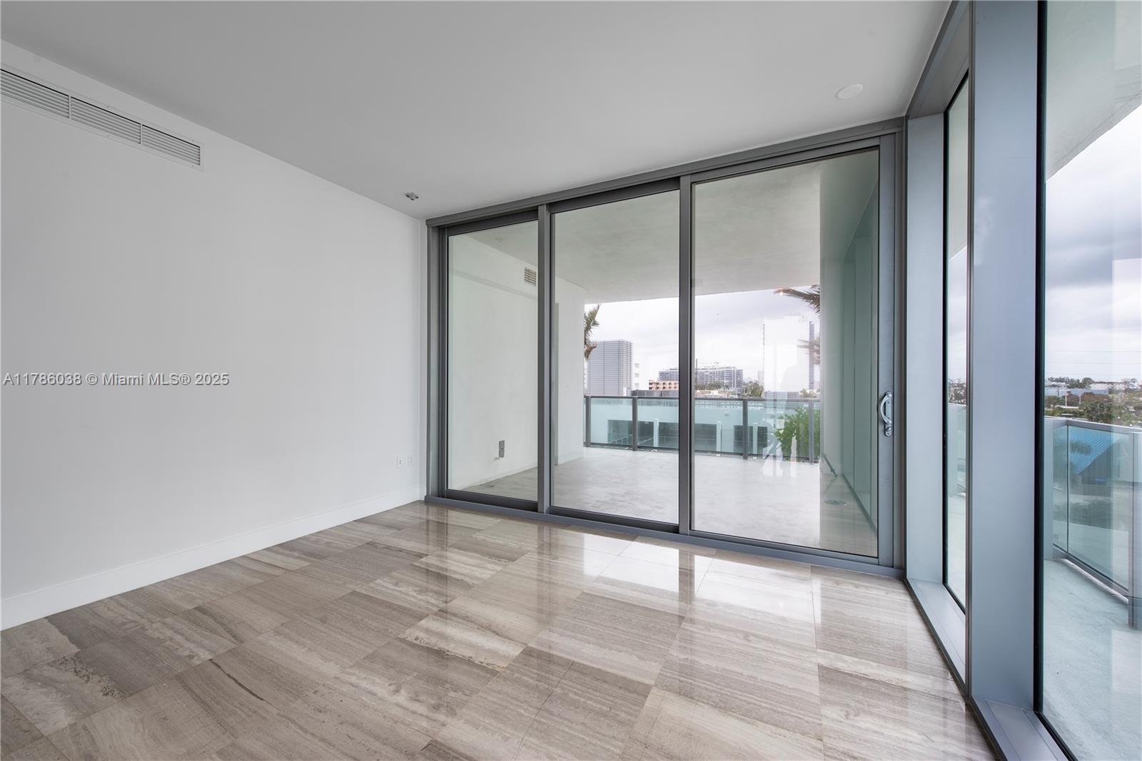 6901 Collins Ave # 401