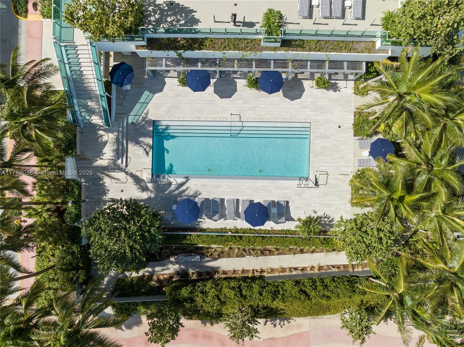 6901 Collins Ave # 401