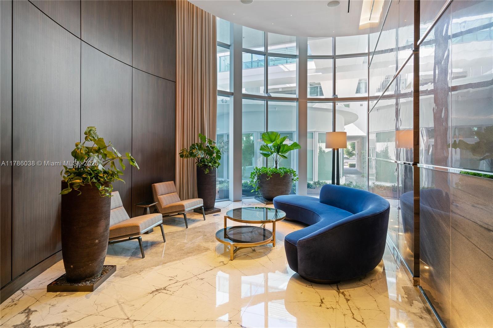 6901 Collins Ave # 401