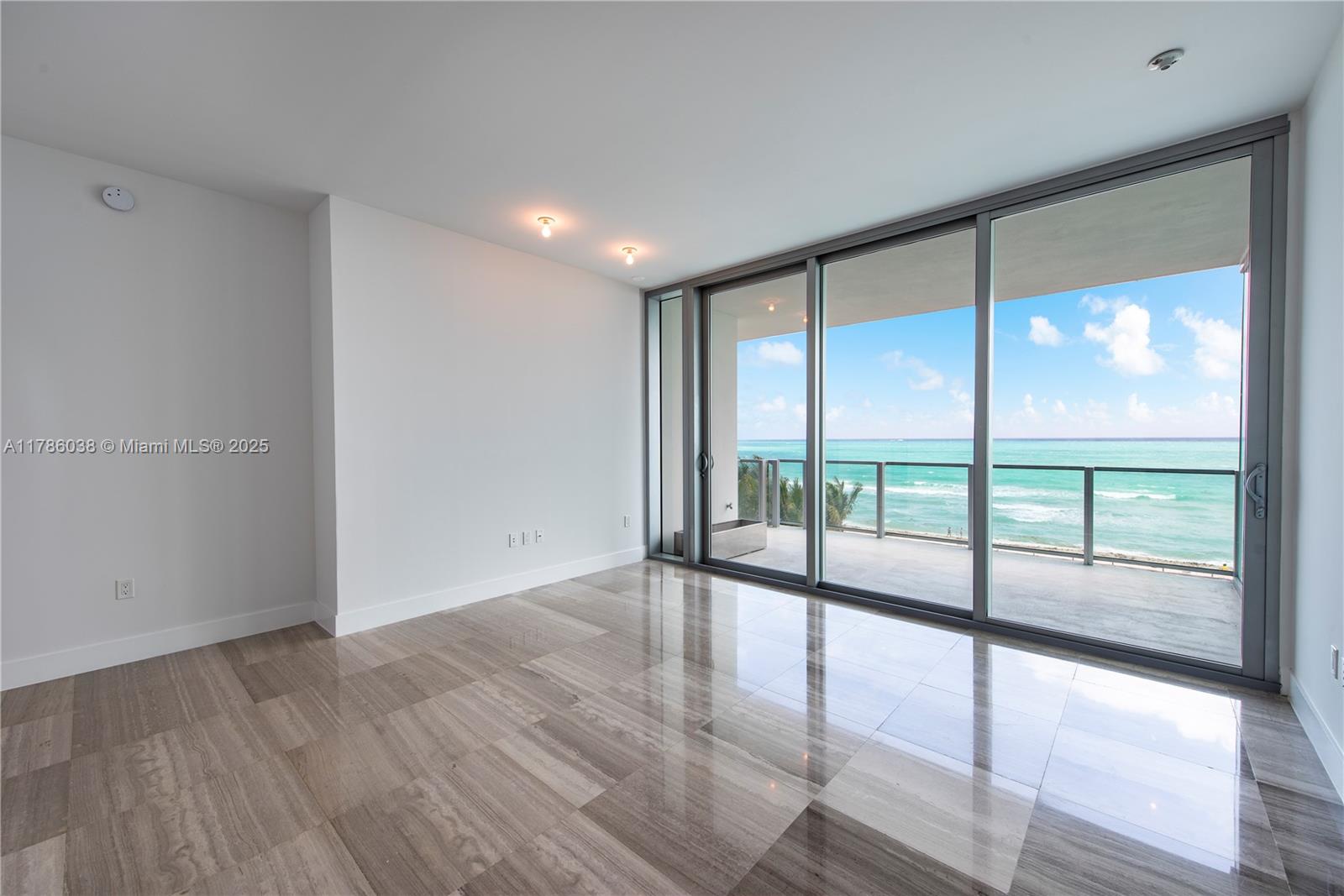 6901 Collins Ave # 401