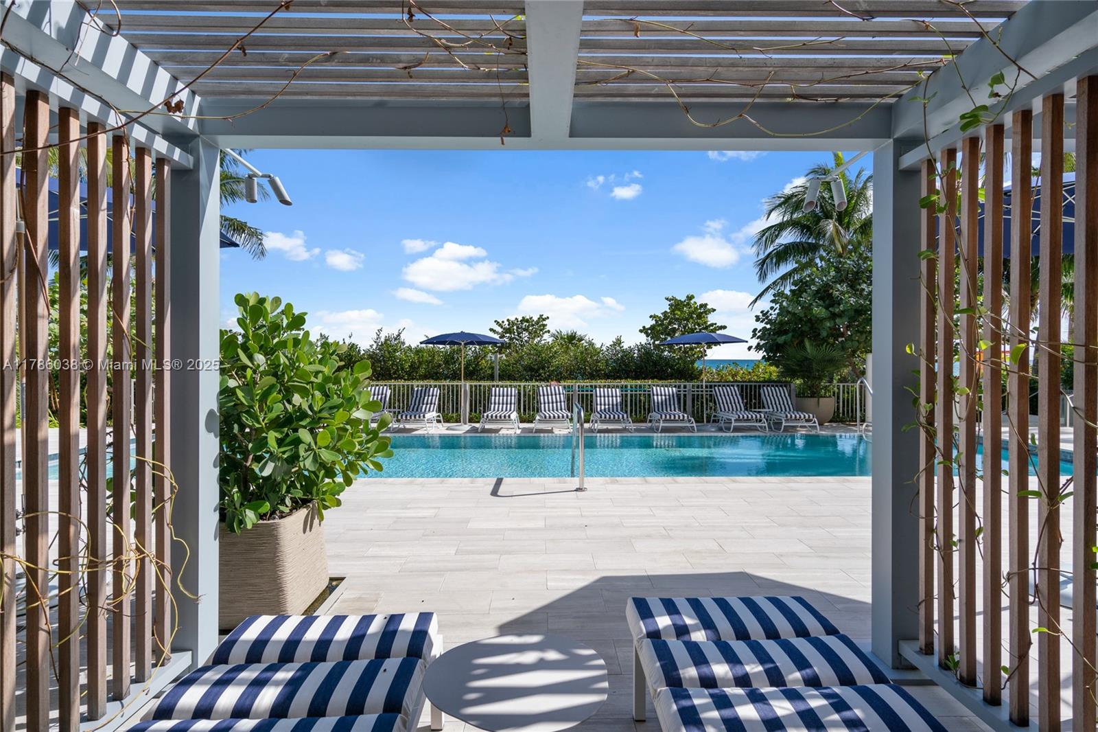 6901 Collins Ave # 401