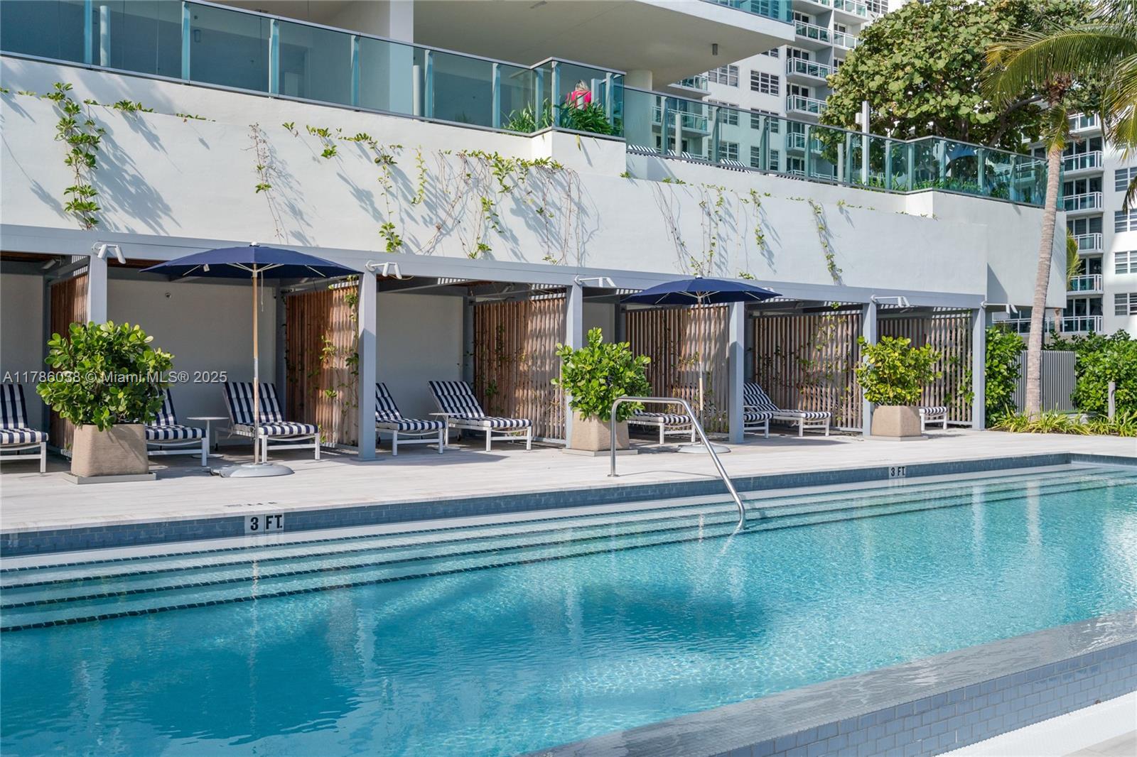 6901 Collins Ave # 401