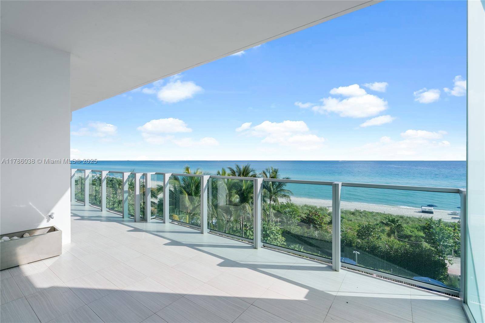 6901 Collins Ave # 401