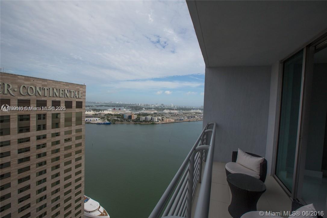 335 S Biscayne Blvd # 3700