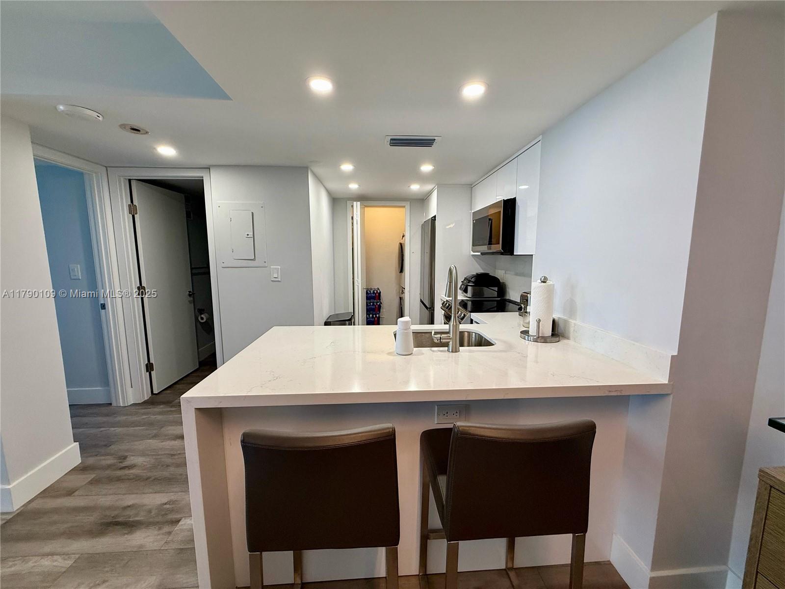 770 Claughton Island Dr # 1413