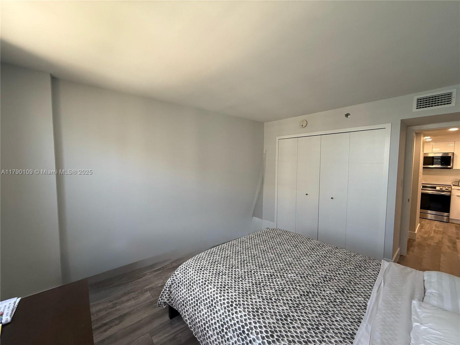 770 Claughton Island Dr # 1413