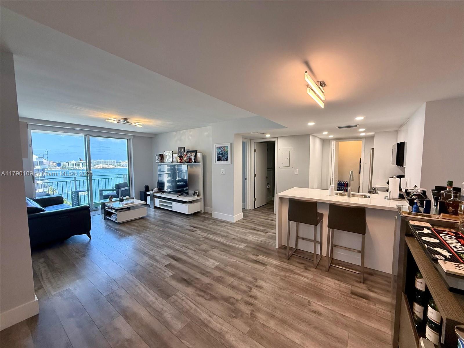 770 Claughton Island Dr # 1413