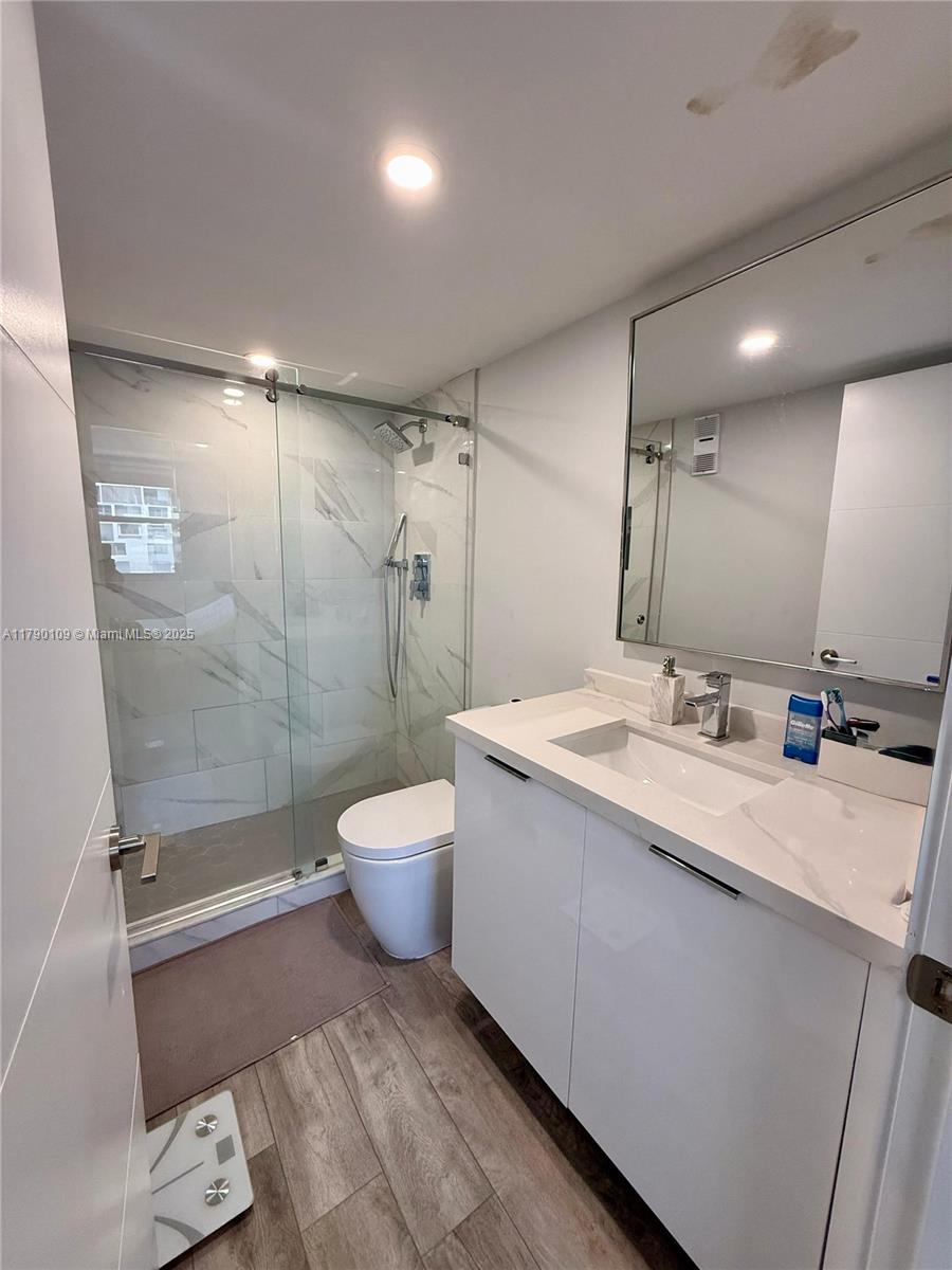 770 Claughton Island Dr # 1413