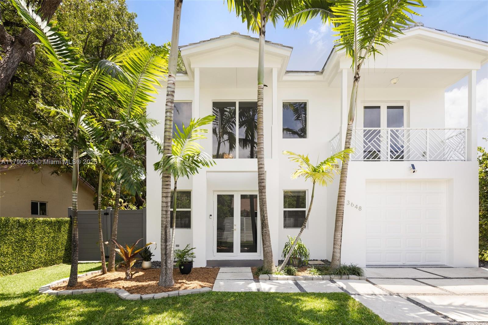 3648 Oak Ave
