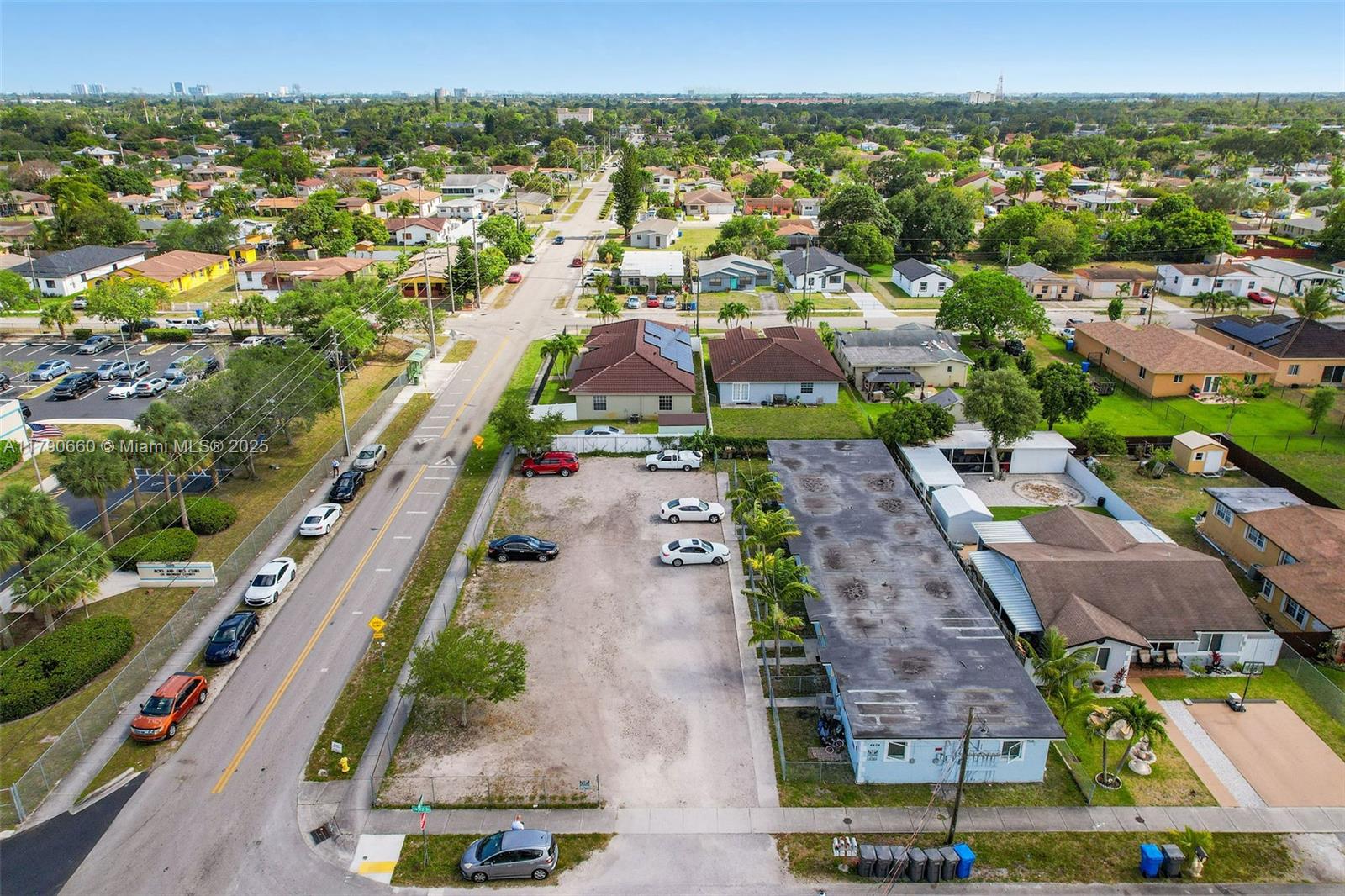 4404 SW 22nd St # 8 Unit: 1-8