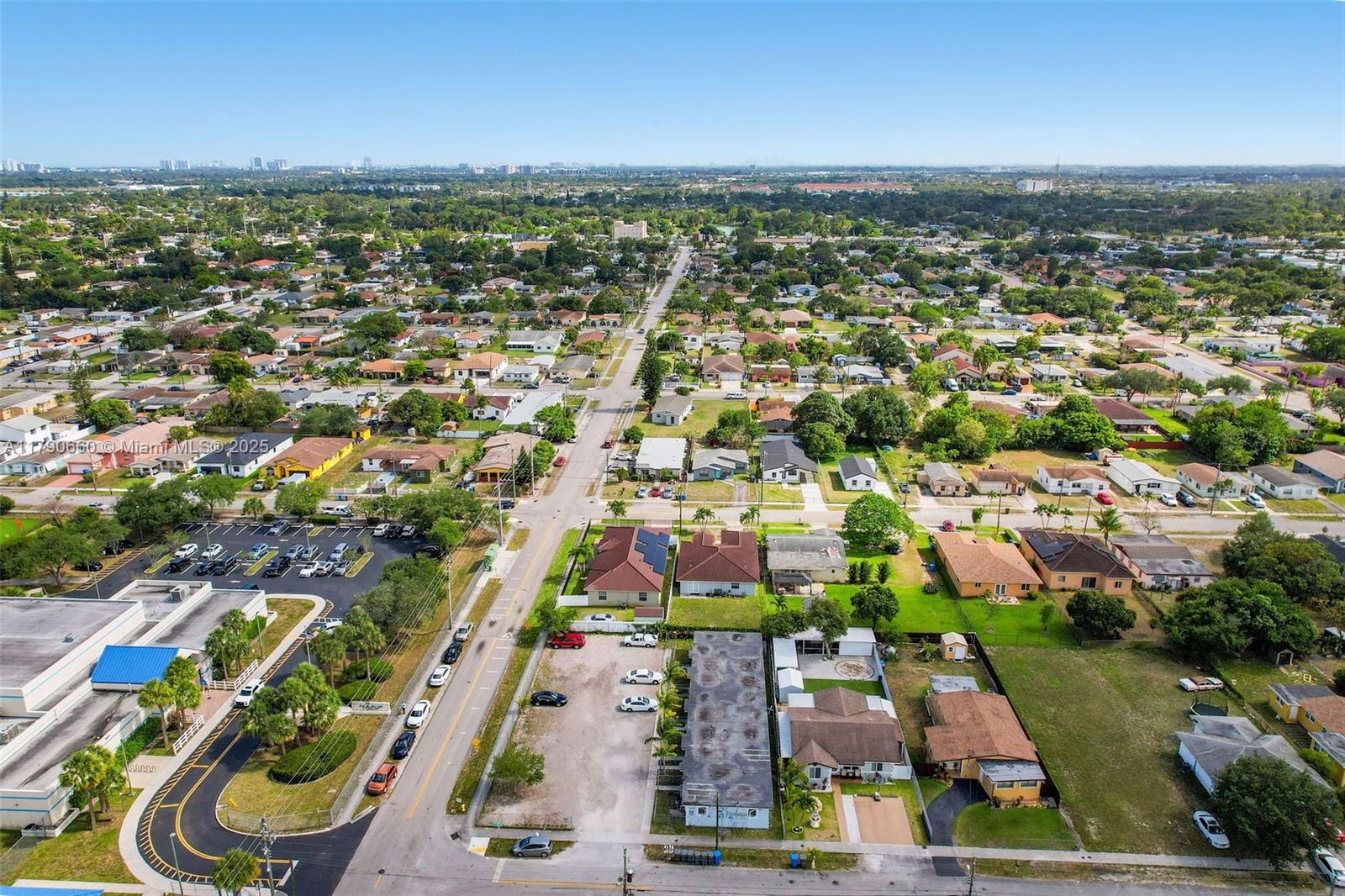 4404 SW 22nd St # 8 Unit: 1-8