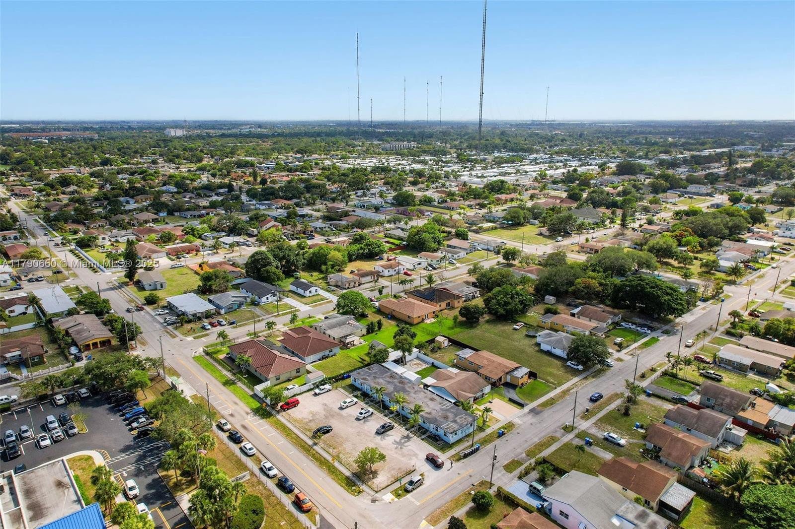 4404 SW 22nd St # 8 Unit: 1-8