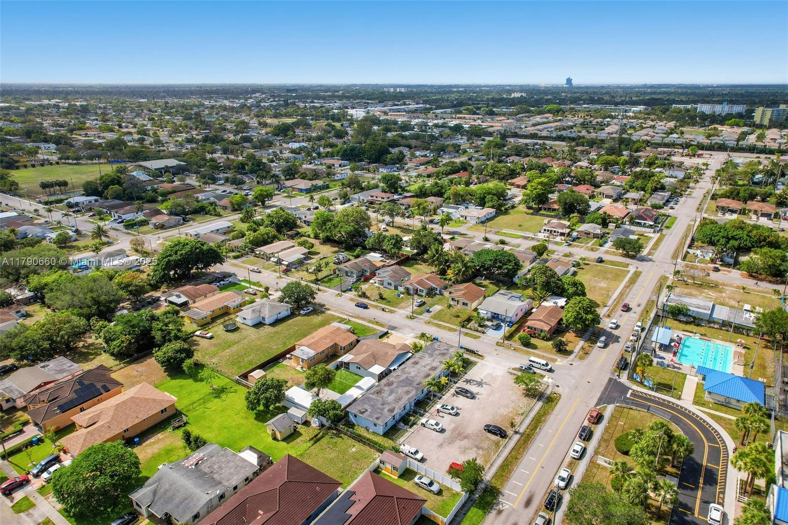 4404 SW 22nd St # 8 Unit: 1-8