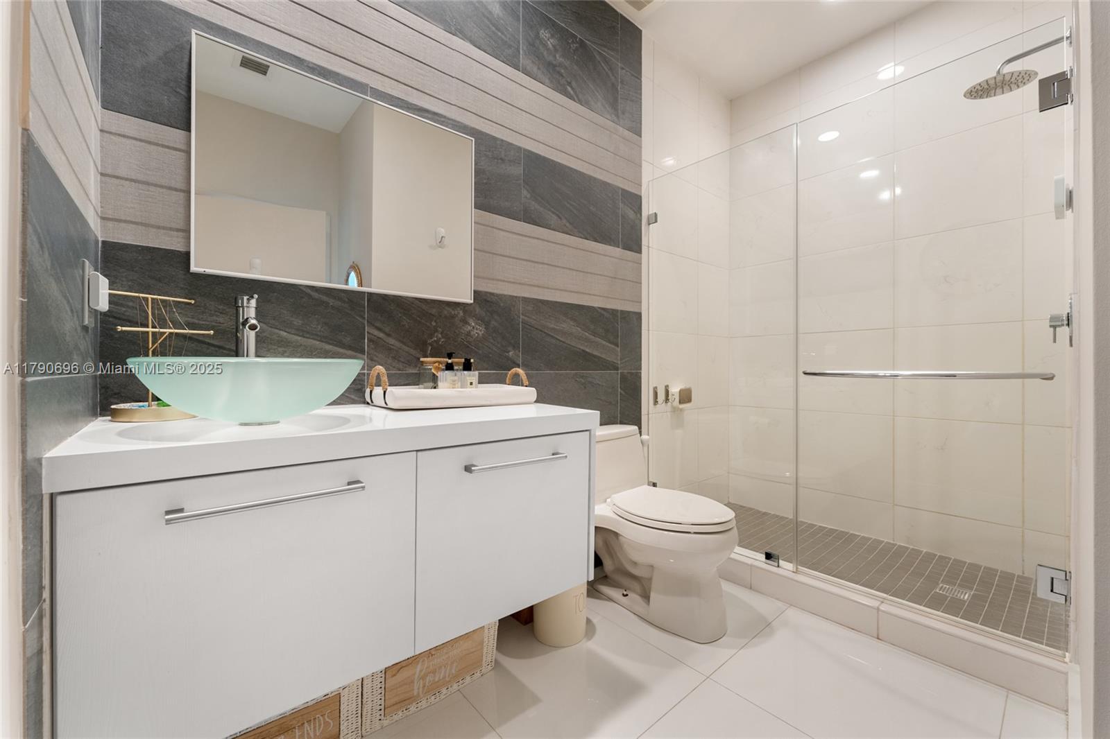 950 Brickell Bay Dr # 5504