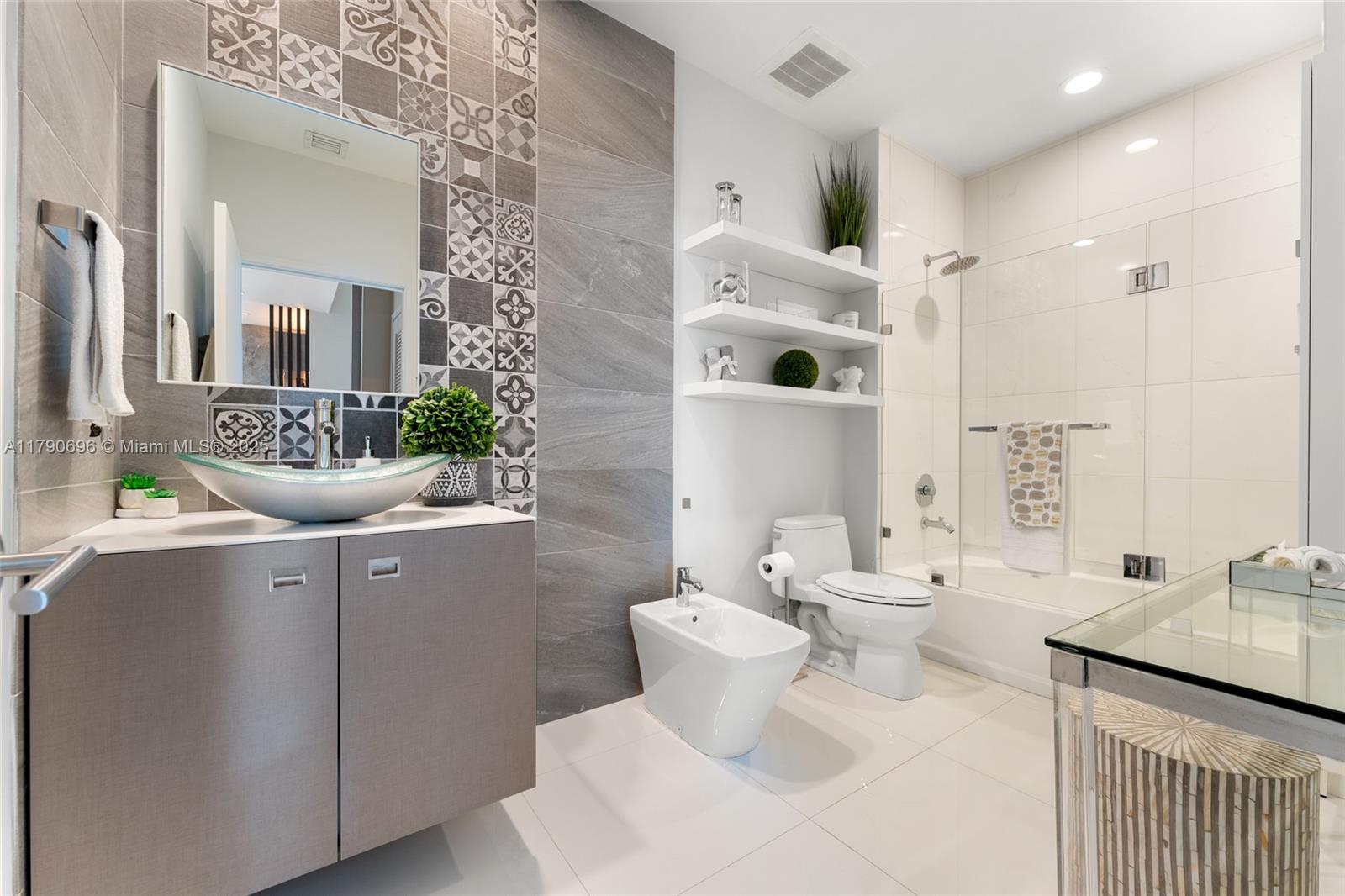 950 Brickell Bay Dr # 5504