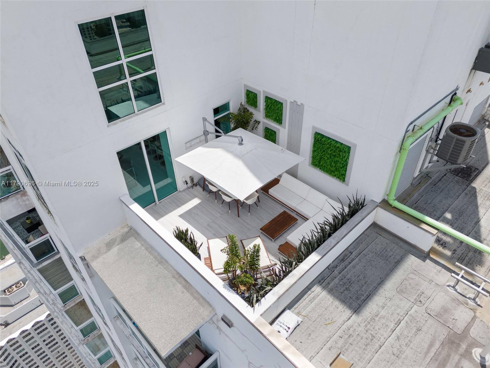 950 Brickell Bay Dr # 5504