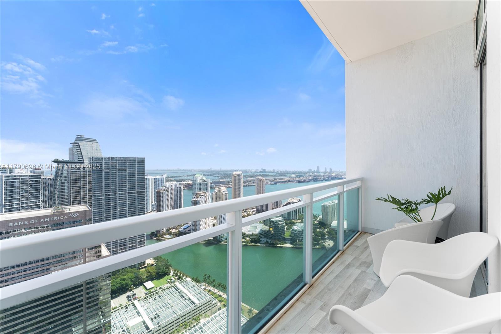 950 Brickell Bay Dr # 5504