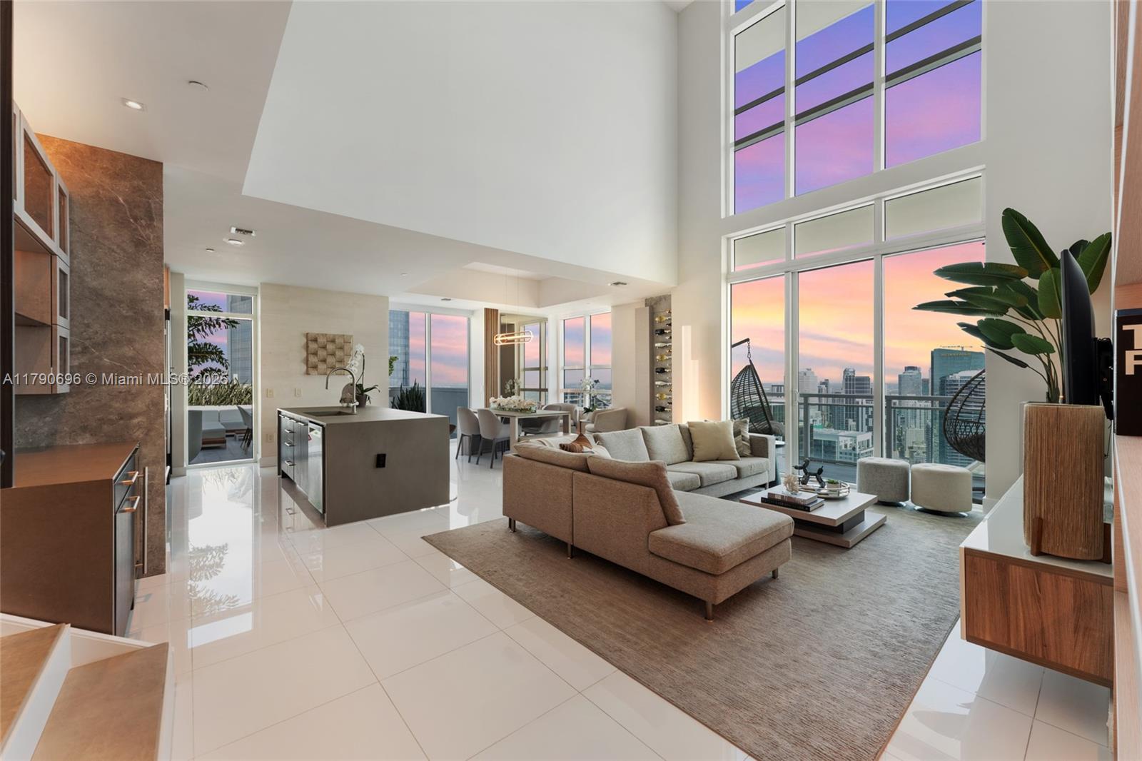 950 Brickell Bay Dr # 5504