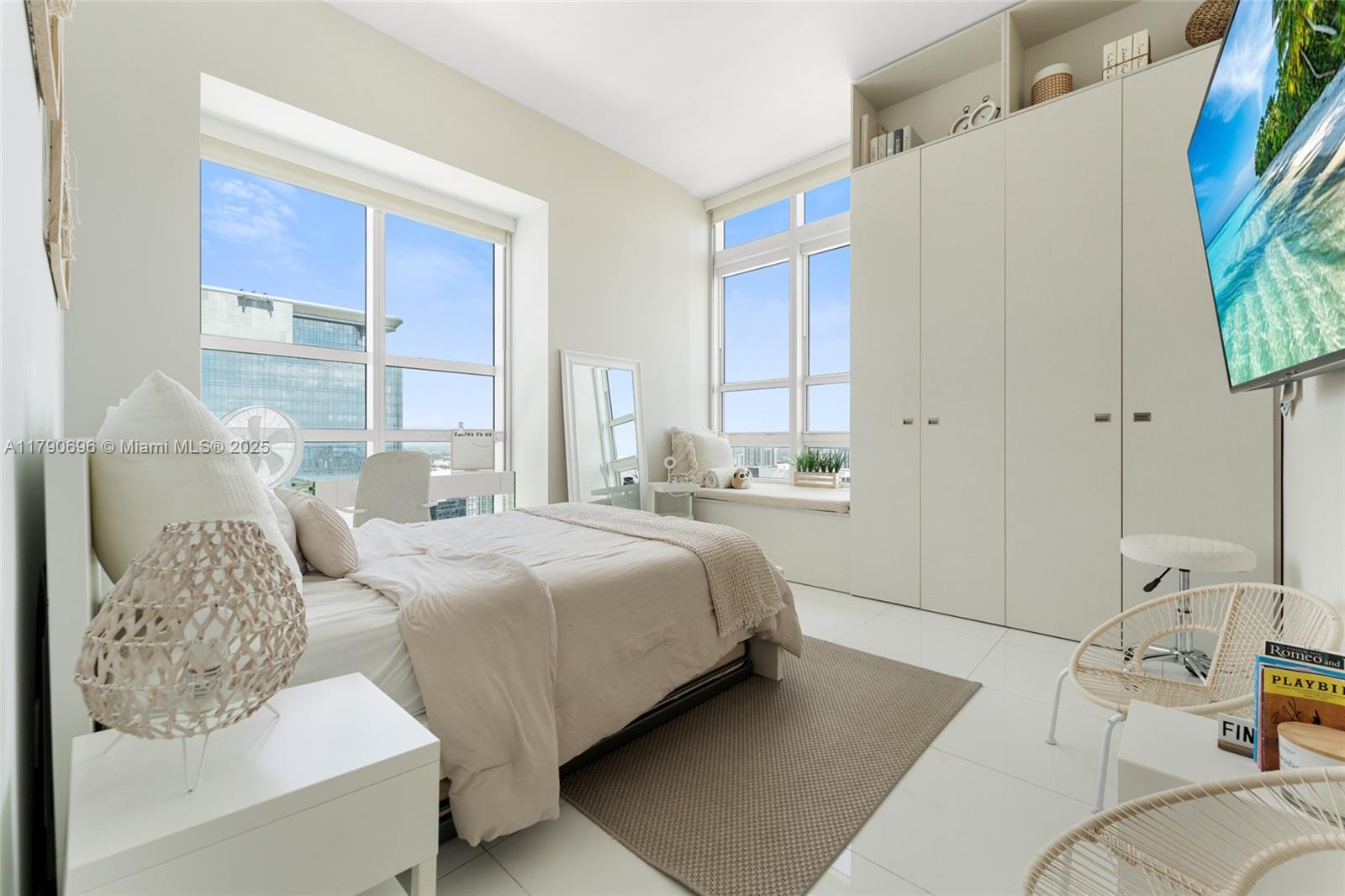 950 Brickell Bay Dr # 5504