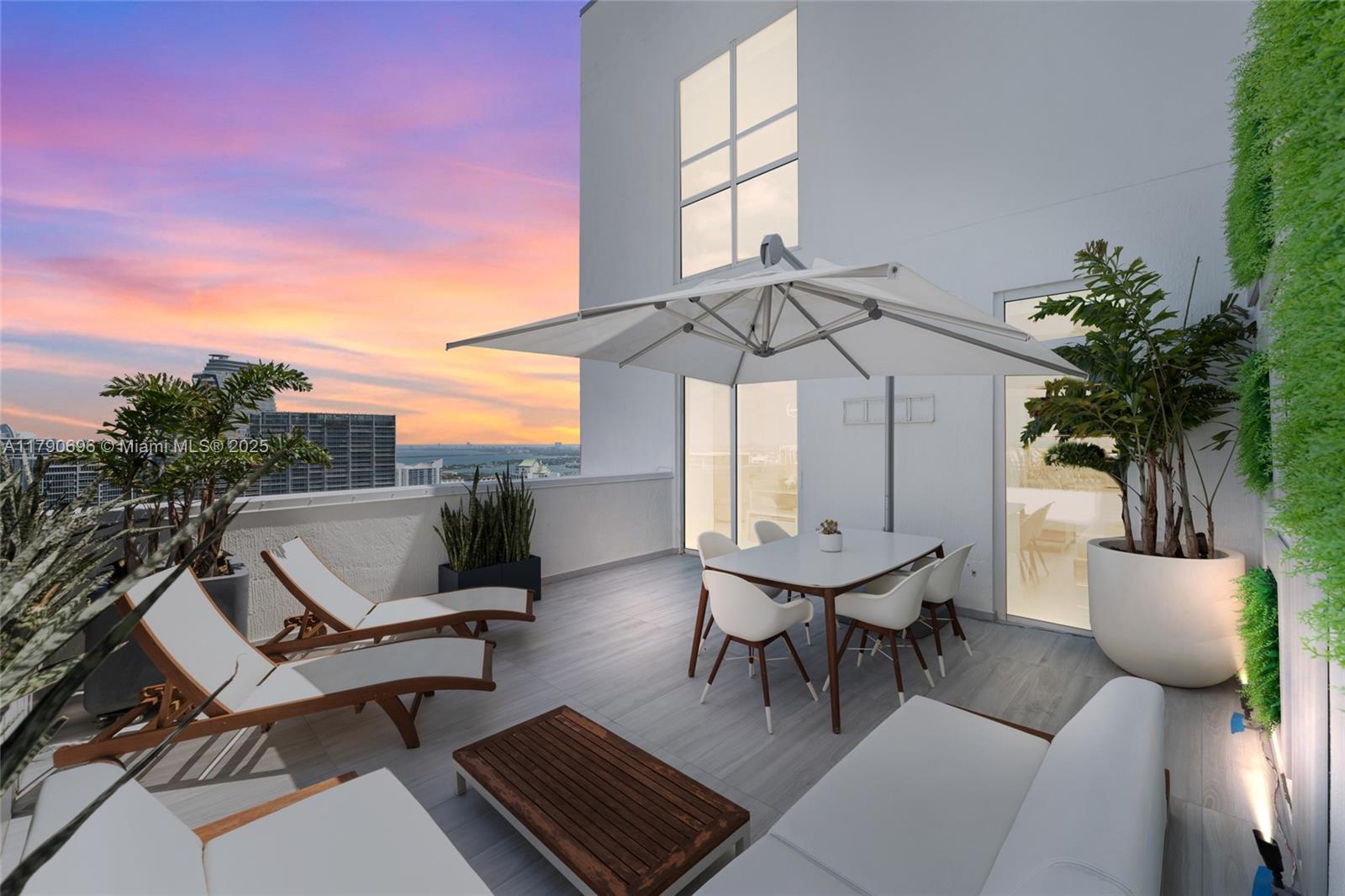 950 Brickell Bay Dr # 5504