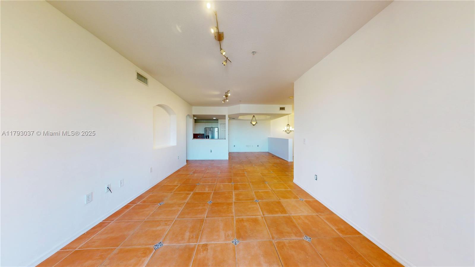 6520 NW 114th Ave # 1637