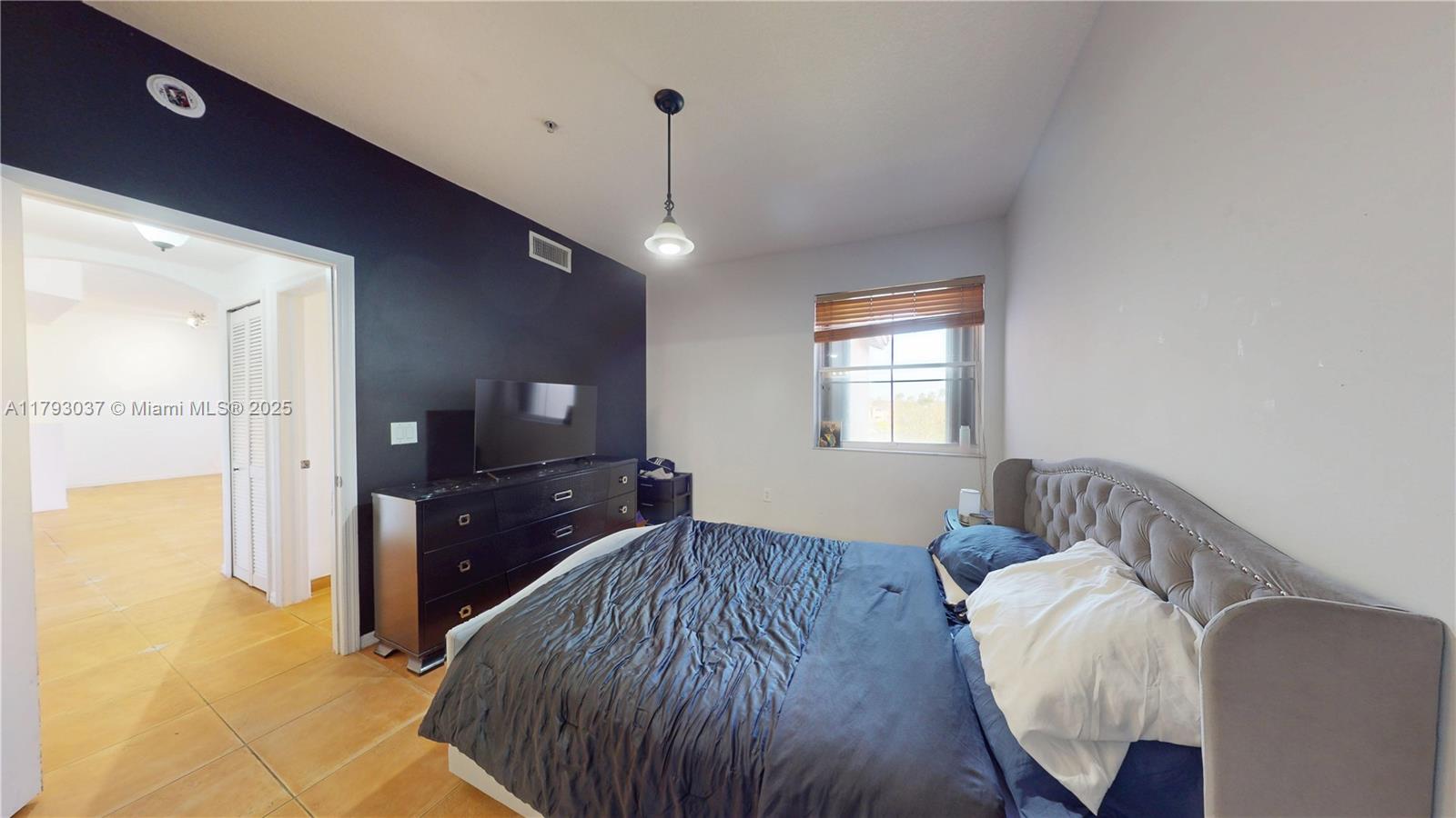 6520 NW 114th Ave # 1637