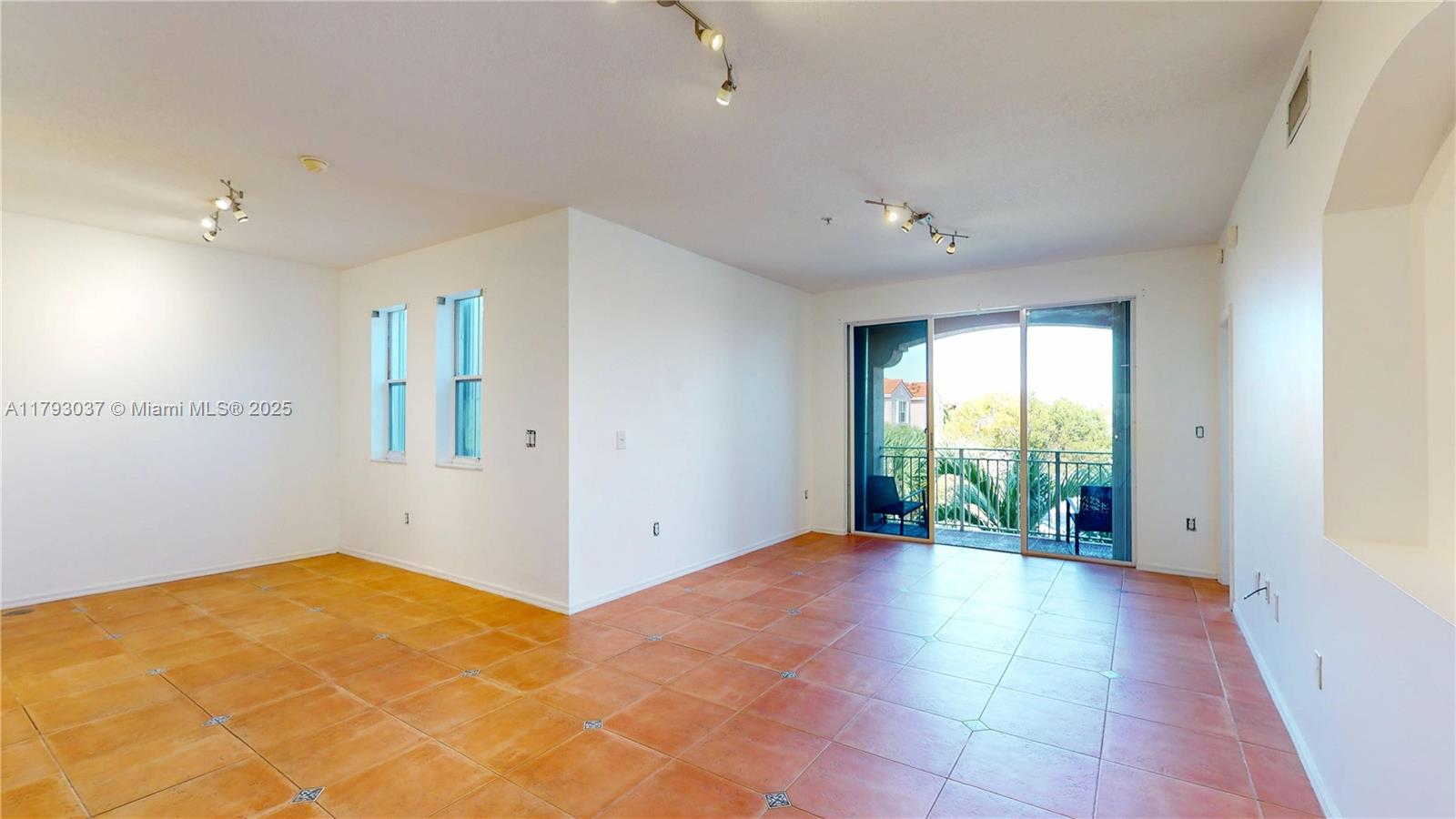 6520 NW 114th Ave # 1637