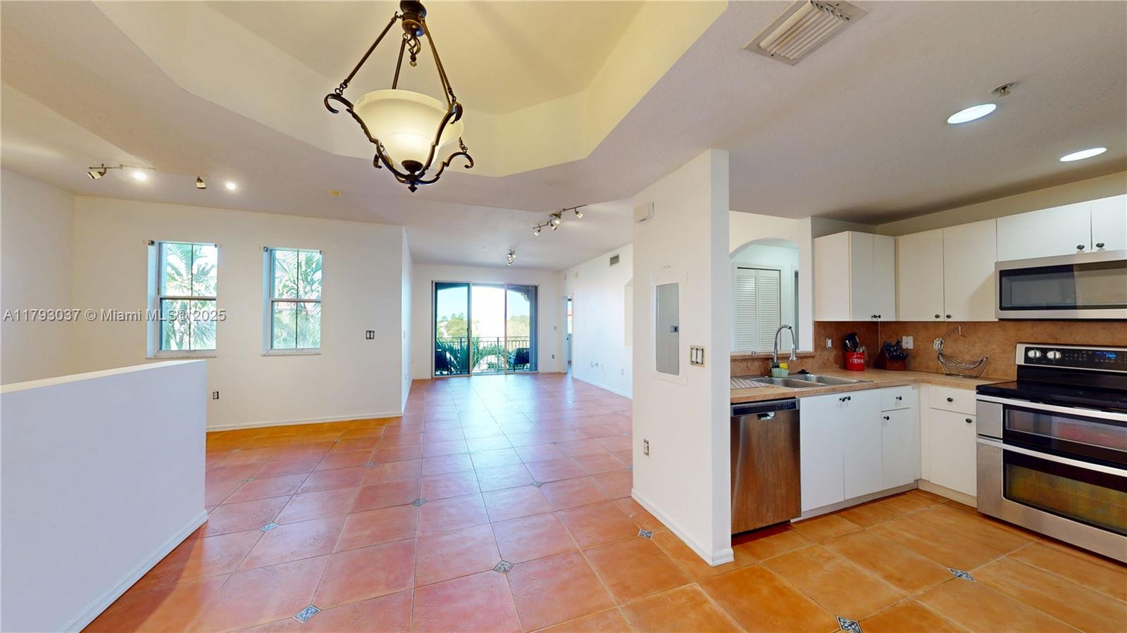 6520 NW 114th Ave # 1637