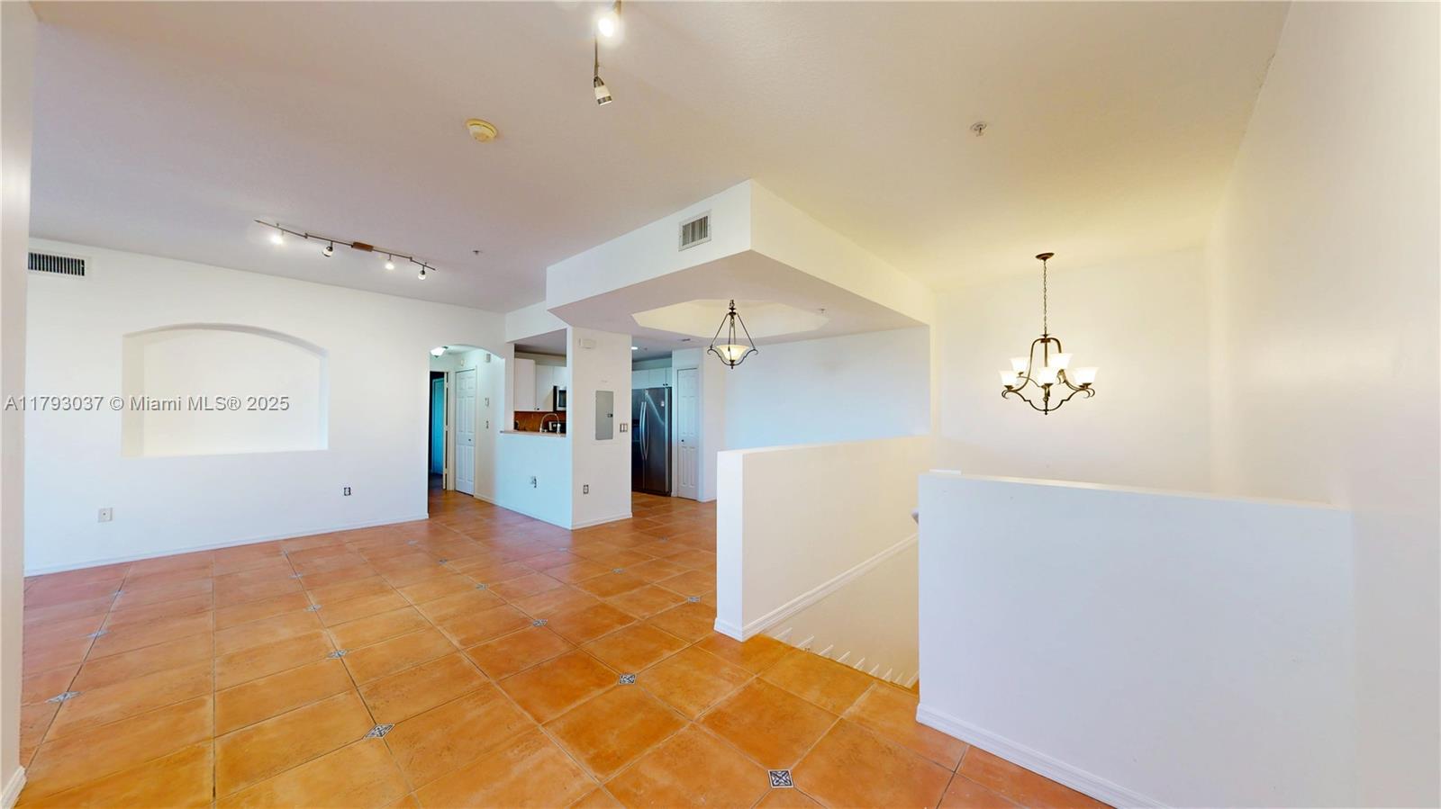 6520 NW 114th Ave # 1637