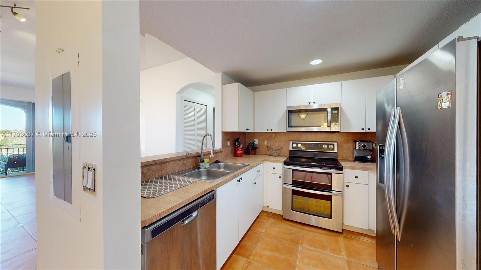 6520 NW 114th Ave # 1637