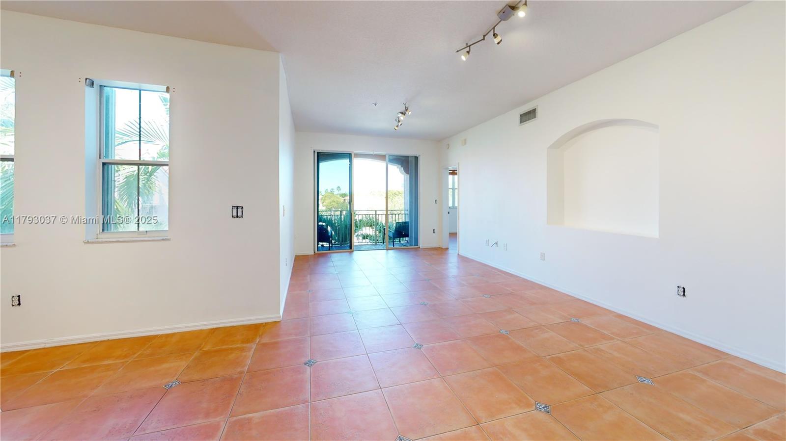 6520 NW 114th Ave # 1637